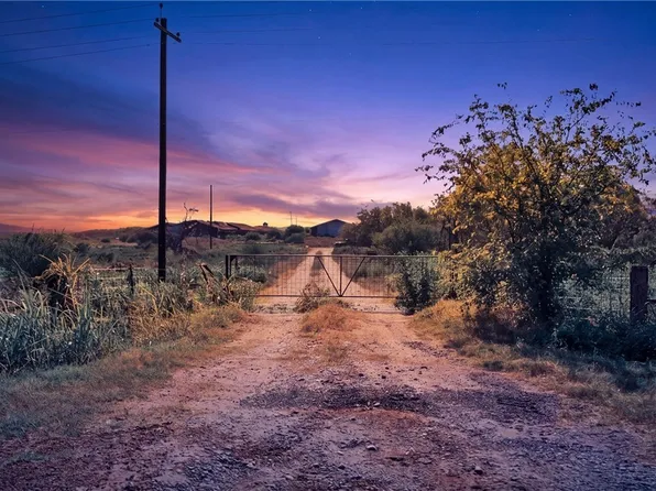 1892 State Highway 304, Gonzales, TX 78629