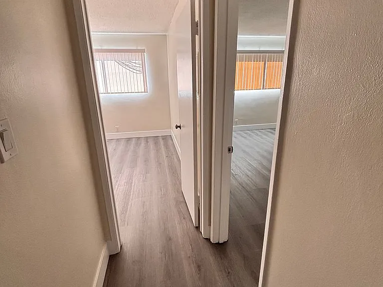 1600 N Stanton Pl — Photo 5