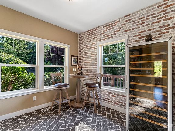 5th image of 5643 58th Lane NW