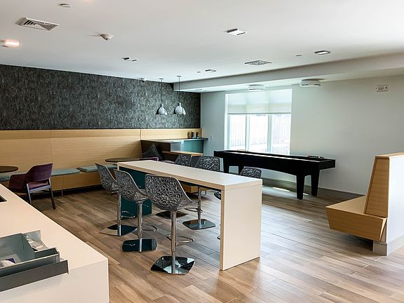 4th image of 180 Telford St #25