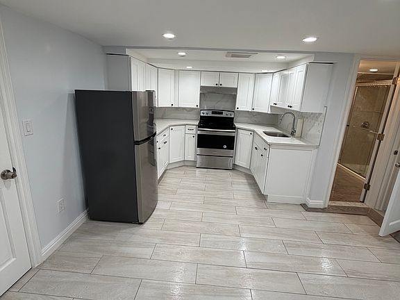 2nd image of 585 E 81st St #1