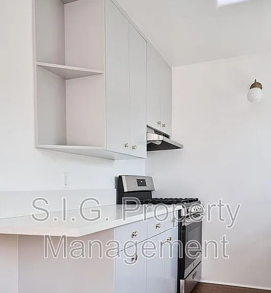 2191 El Sereno Ave #4 — Photo 1