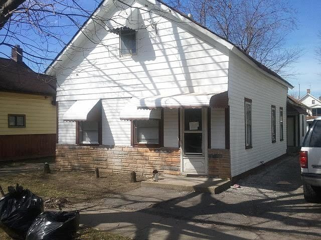 1st image of 6519 Fullerton Ave