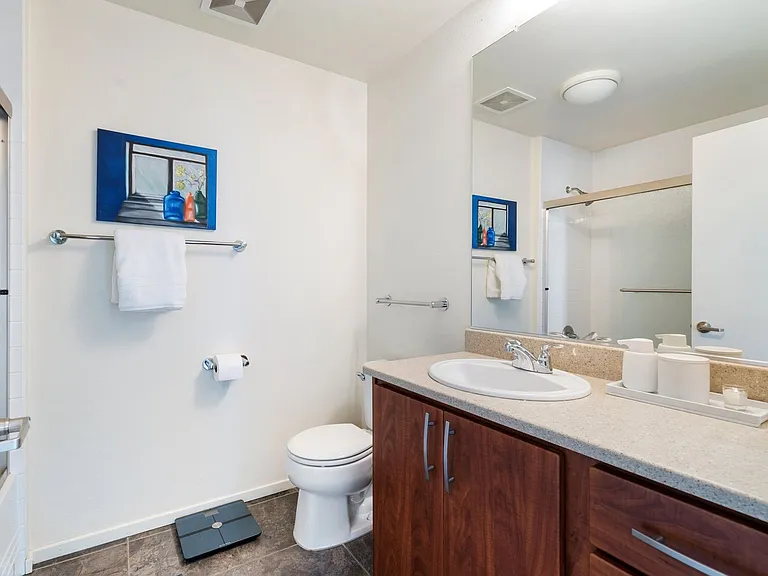 1125 NW 9th Ave #302 — Photo 8