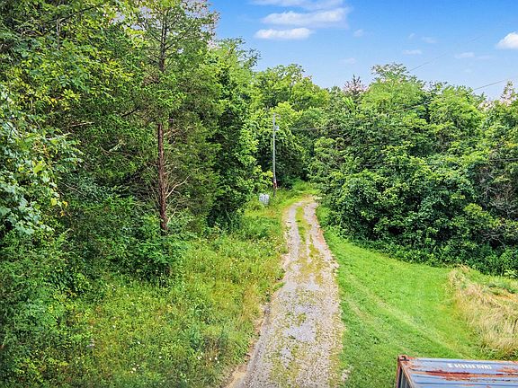 3rd image of 257 S Fork Rd