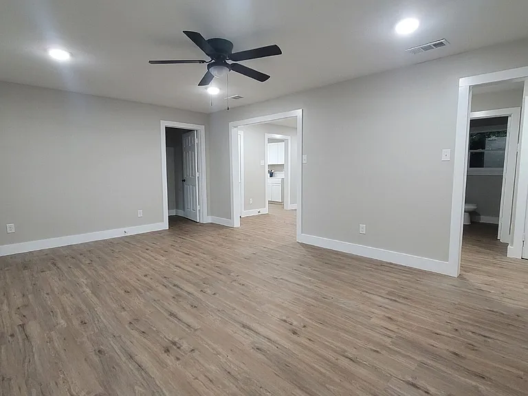 509 Medill St — Photo 27