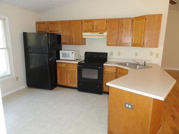 4th image of 2040 Timberview Dr