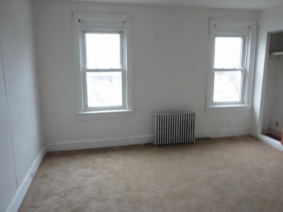 Like new carpet 