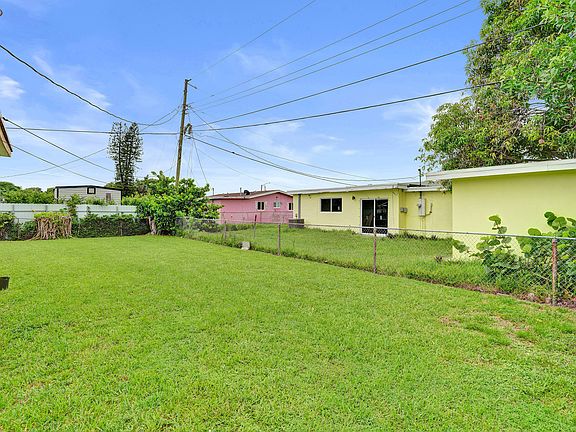 5th image of 18800 NW 43rd Avenue