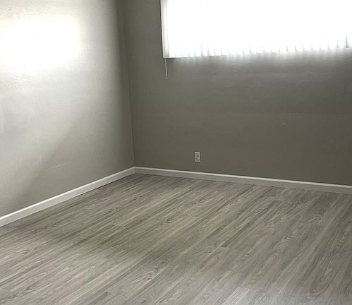 5th image of 1800 Rexford Dr APT 5