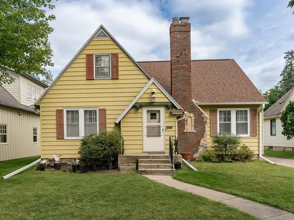 1235 2nd St NW, Rochester, MN 55901