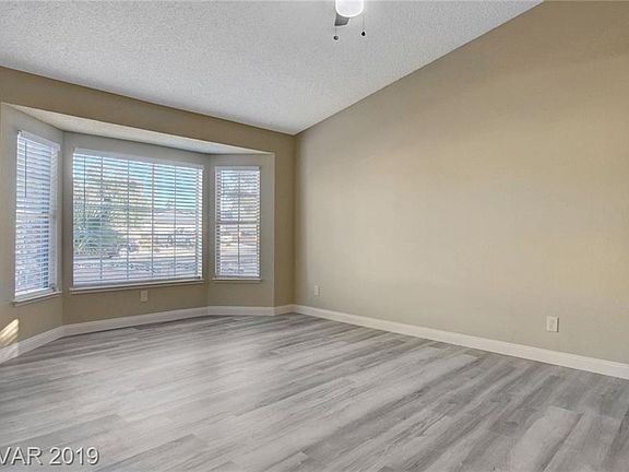 2nd image of 404 Lorenzi St