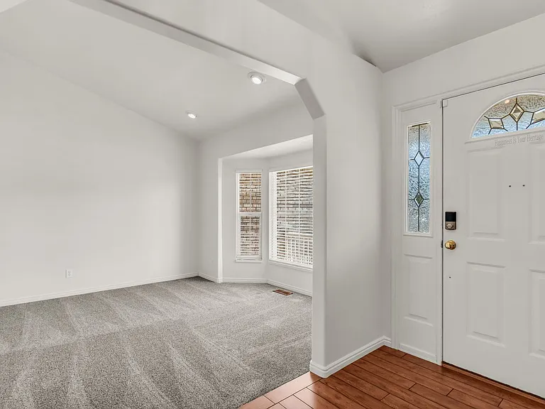 1468 W Flint Meadow Dr — Photo 5