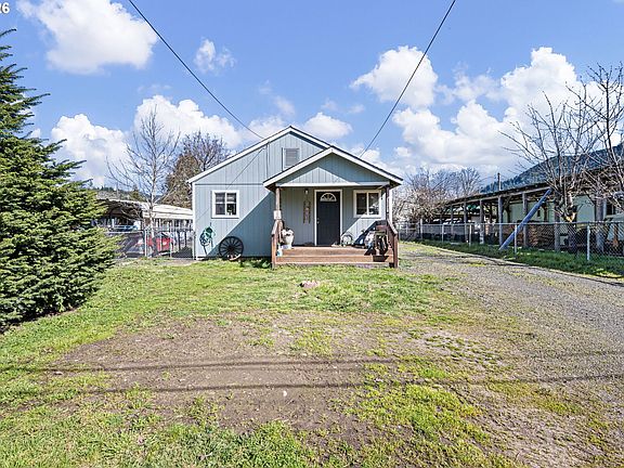 2nd image of 76317 Klohn Rd