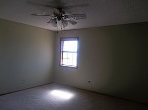 4th image of 116 E Bonita Dr