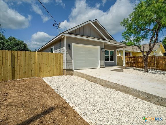 4th image of 147 W Pne