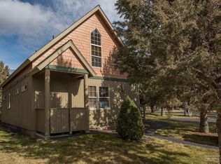 8731 Cliff Swallow Dr, Redmond, OR 97756