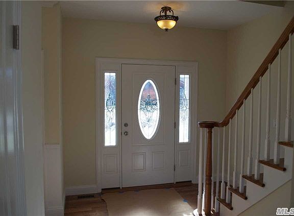 3rd image of 1182 Little Neck Ave