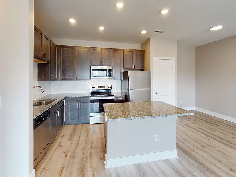 Alexander Pointe Apartments — Photo 27
