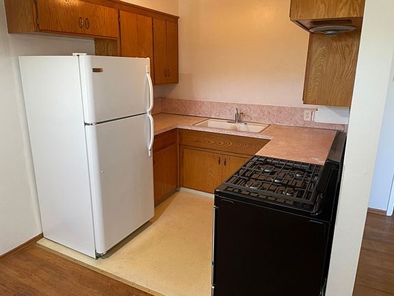 3rd image of 225 Alhambra Ave APT 13