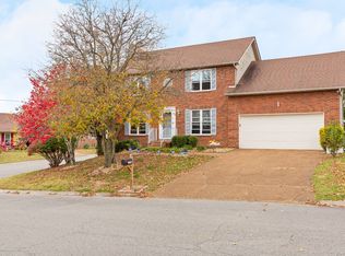 1236 Crestfield Dr, Nashville, TN 37211