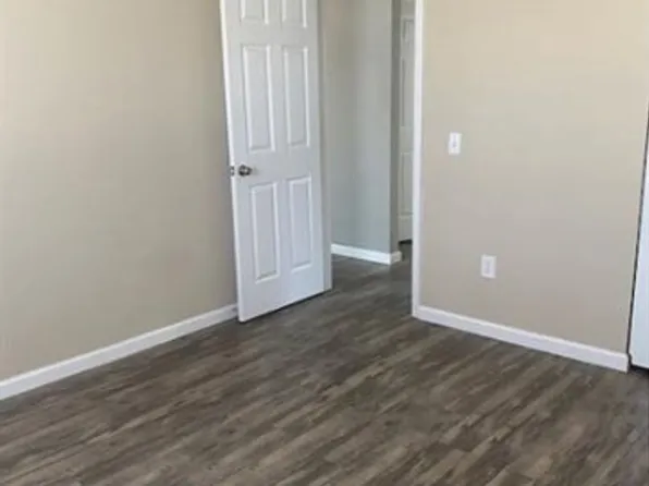 101P Granada Dr, Warrenton, MO 63383