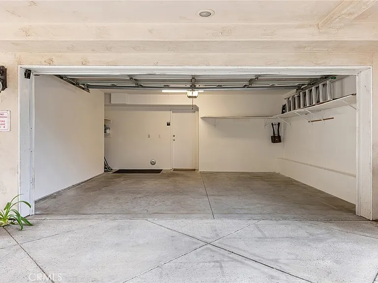 14328 Magnolia Blvd #2 — Photo 19