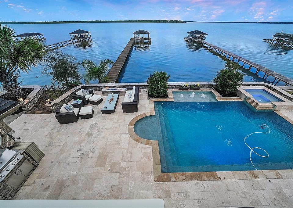 2nd image of 16202 Pelican Beach Ln