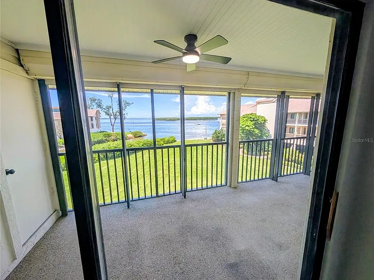 3850 Mariners Walk #723 — Photo 36