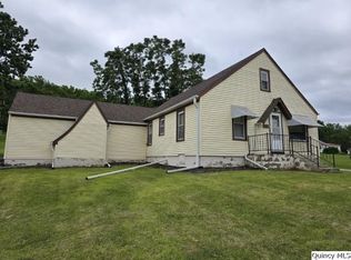 750 W 3rd St, Dallas City, IL