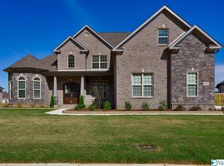 8209 Nantucket Cir, Owens X Rds, AL 35763