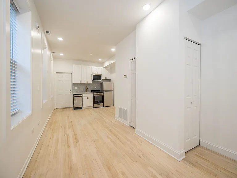 1247 N Cleaver St #R — Photo 10