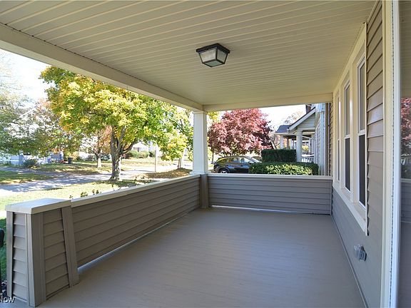 4th image of 223 Denison Ave