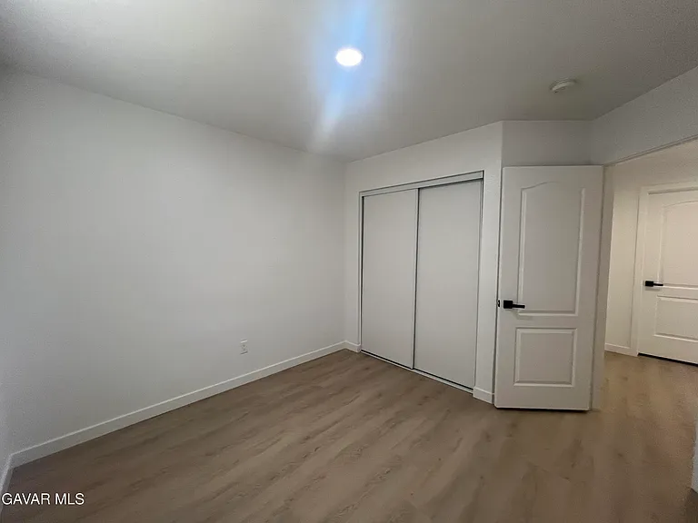 1943 Pengilley Ave — Photo 12
