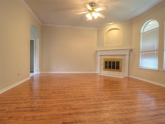 3rd image of 7655 Cypress Ct