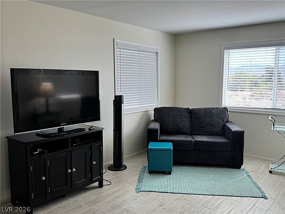 5th image of 1922 Las Palmas Ln APT 123