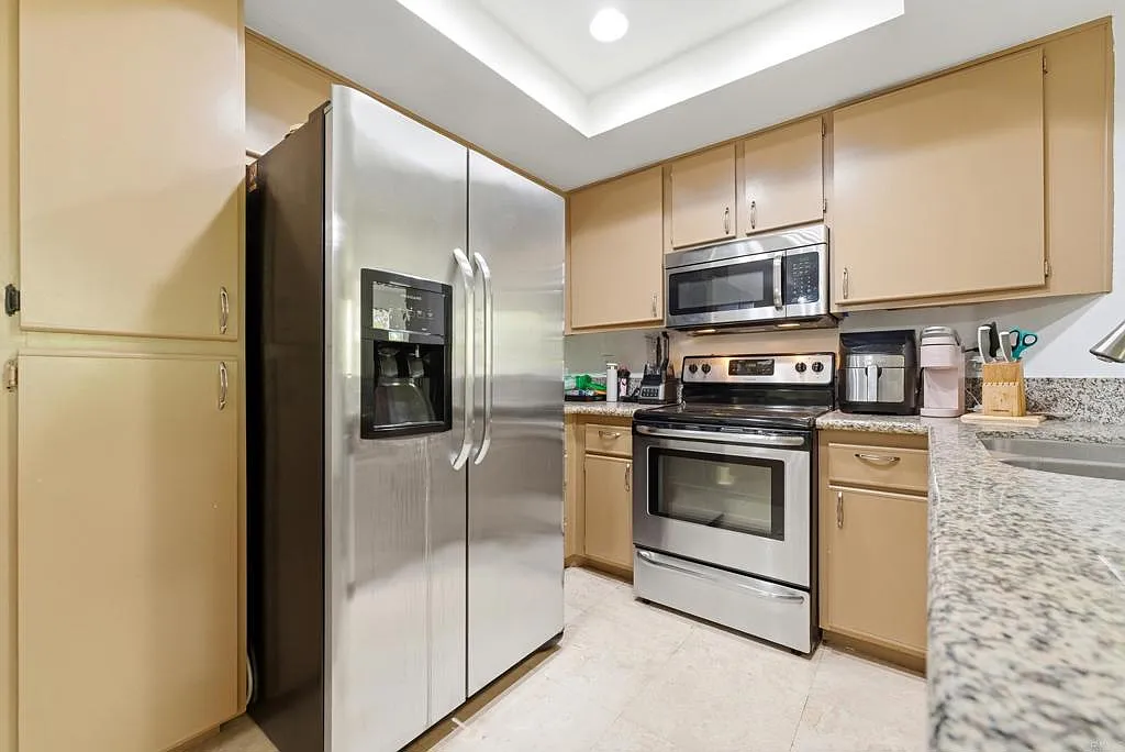 2 bed, 1017 sqft, $3,500 — Photo 3