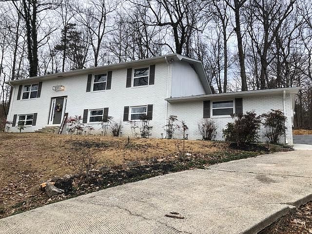 1st image of 6112 Grove Dr