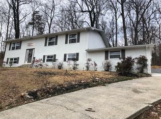 6112 Grove Dr, Knoxville, TN 37918