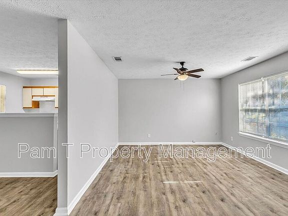 4th image of 235 Bordeaux Ln