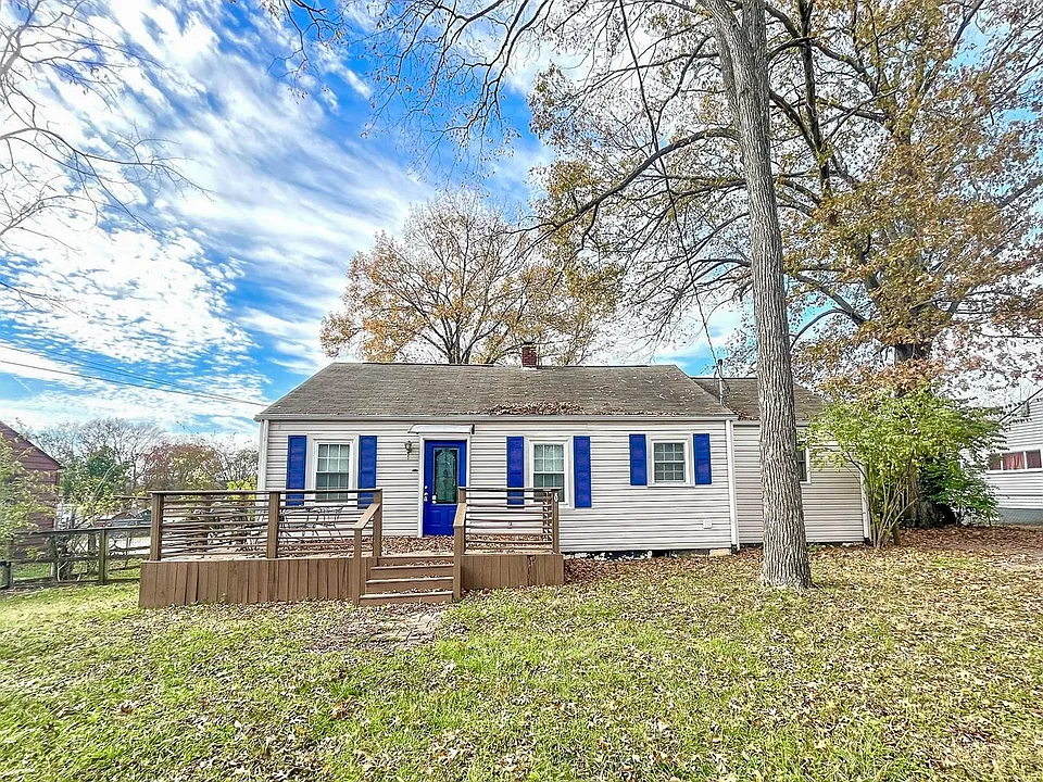 907 Idlewild Dr