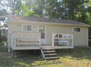 465 Kay St, Crystal, MI 48818