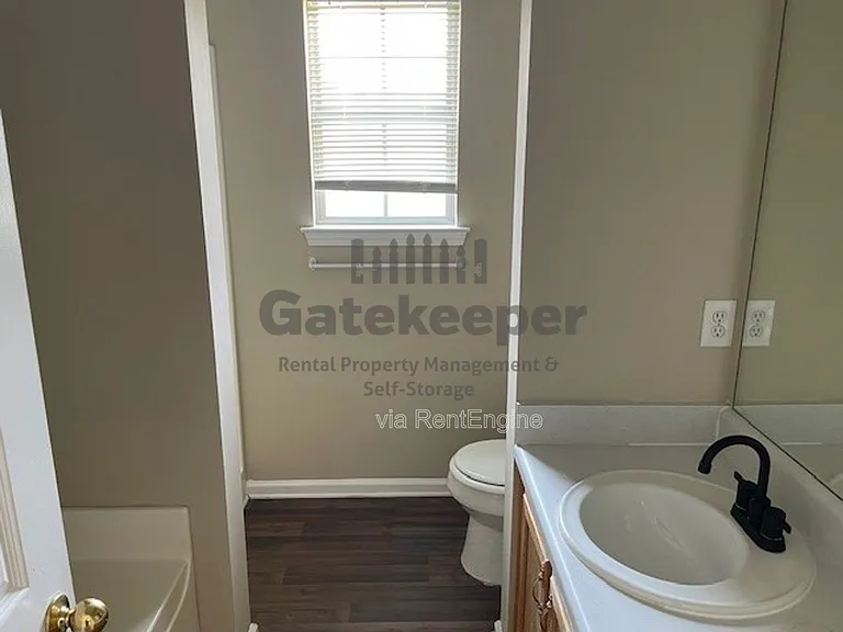 10564 Village Lndg — Photo 14