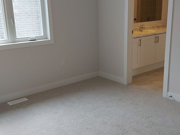 2nd image of 11 Bird St