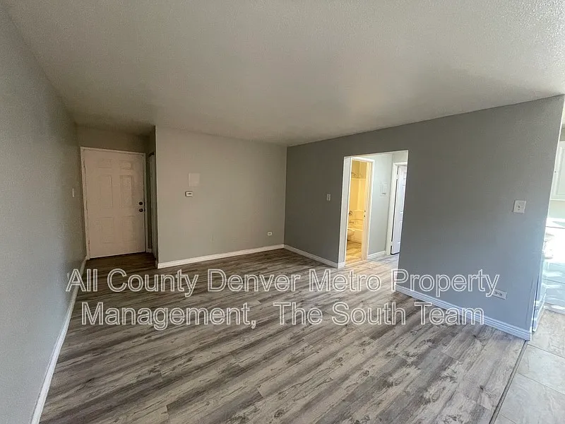 1590 Clinton St #6