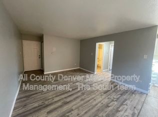 1590 Clinton St APT 6, Aurora, CO 80010