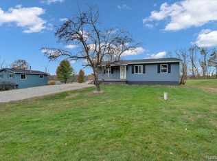 4399 Huckleberry Cir, Columbiaville, MI 48421