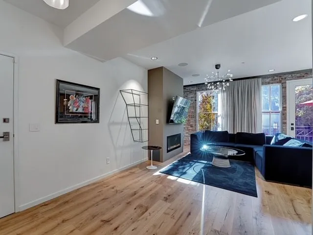 3235 Southwest 1st Avenue - 1 — Photo 4