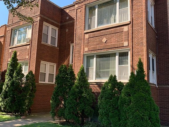 2nd image of 4606 N Kenton Ave APT 1