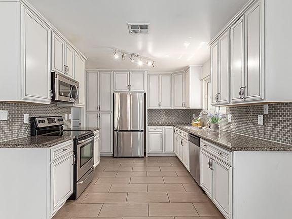 2nd image of 6240 E Beck Ln